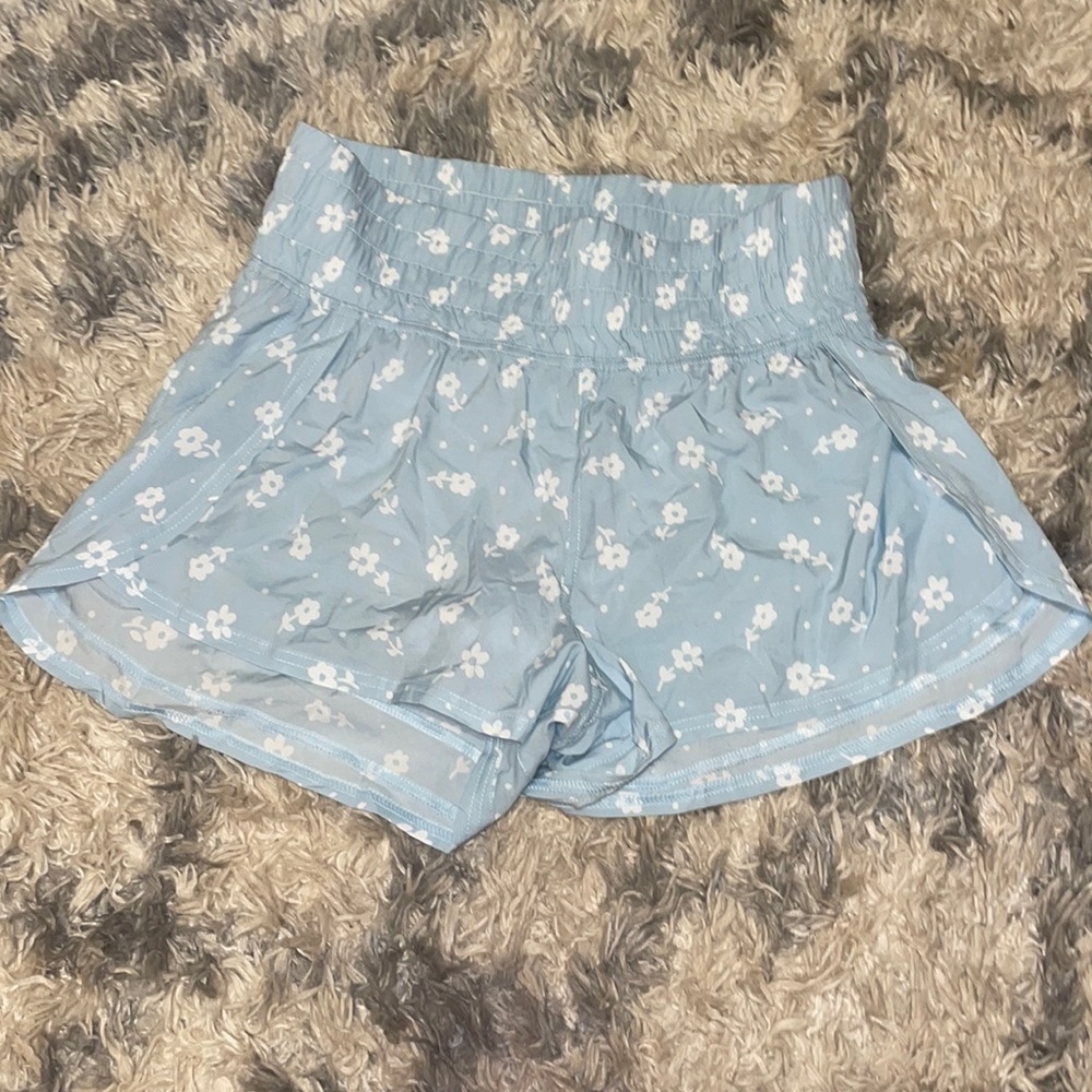 Flower light blue athletic shorts